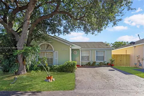 22219 SW 99th Ct, Cutler Bay, FL 33190