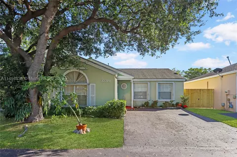 22219 SW 99th Ct, Cutler Bay, FL 33190
