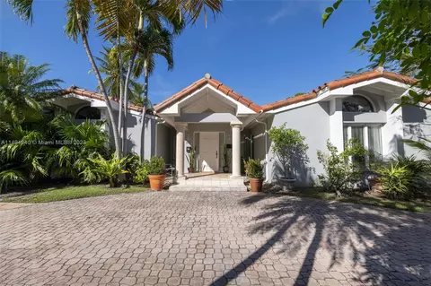 472 Woodcrest Rd, Key Biscayne, FL 33149