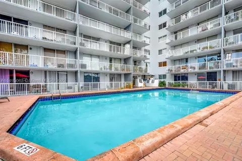 1800 NW 24th Ave #1008, Miami, FL 33125