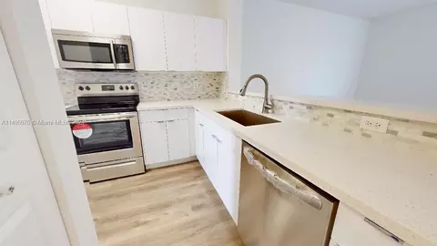2933 SE 2nd Dr #7, Homestead, FL 33033