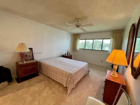 7847 Golf Cir Dr #308, Margate, FL 33063