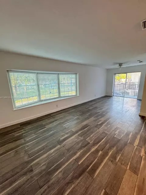 5416 NW 18 #3M, Lauderhill, FL 33313