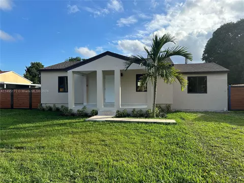 1468 NW 102nd St, Miami, FL 33147