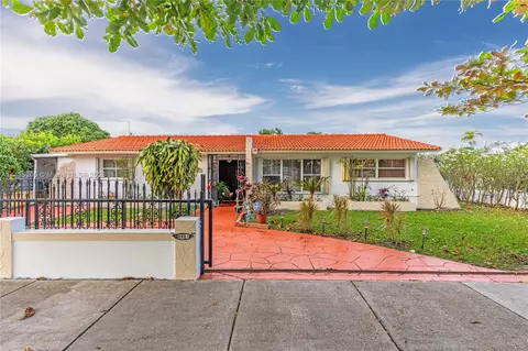 9861 SW 32nd St, Miami, FL 33165