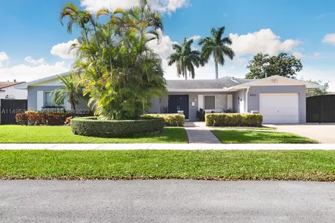 8232 SW 140th Ct, Miami, FL 33183