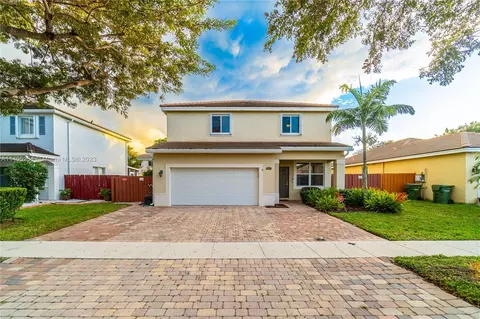 3068 SE 4th Ct, Homestead, FL 33033