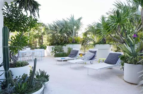 1445 16th St #305, Miami Beach, FL 33139