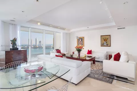 2600 Island Blvd #1705, Aventura, FL 33160