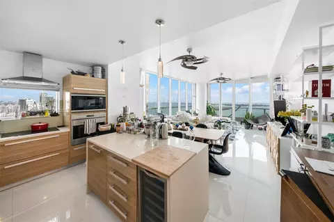 2020 N Bayshore Dr #4201, Miami, FL 33137