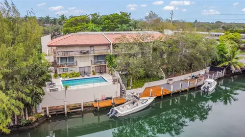 5201 Orduna Dr #13, Coral Gables, FL 33146