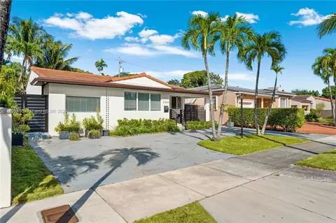 2465 SW 21st Ter, Miami, FL 33145