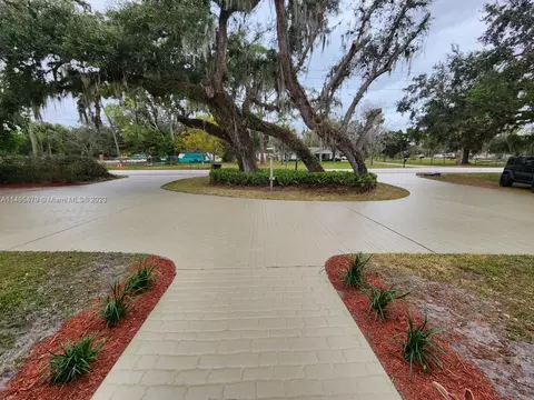 2564 SW 24th Ave, Okeechobee, FL 34972 photo 4