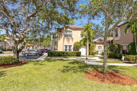 16122 Emerald Cove Rd #16122, Weston, FL 33331