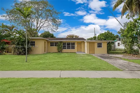 1821 SW 36th Ave, Fort Lauderdale, FL 33312