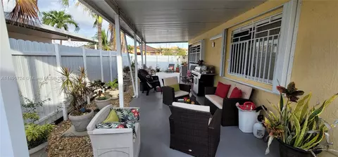 405 W 69th Pl, Hialeah, FL 33014 photo 56