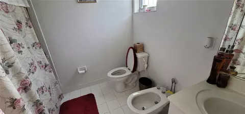 405 W 69th Pl, Hialeah, FL 33014 photo 40