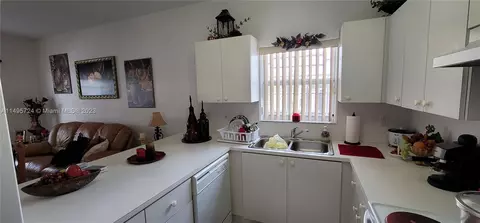405 W 69th Pl, Hialeah, FL 33014 photo 25
