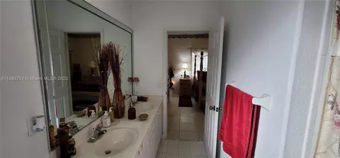 405 W 69th Pl, Hialeah, FL 33014 photo 39