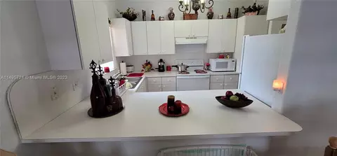 405 W 69th Pl, Hialeah, FL 33014 photo 27