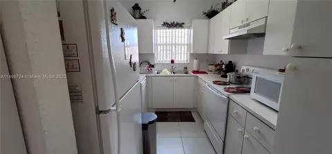 405 W 69th Pl, Hialeah, FL 33014 photo 24