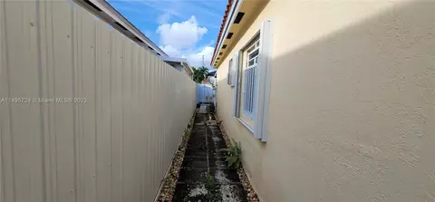 405 W 69th Pl, Hialeah, FL 33014 photo 57