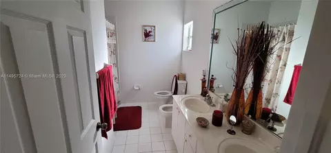 405 W 69th Pl, Hialeah, FL 33014 photo 38