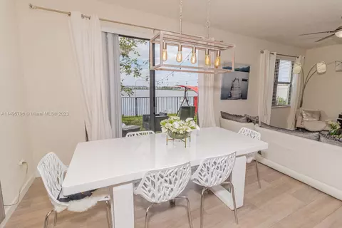 Dining - 10038 W 32nd Ln, Hialeah, FL 33018 photo 1 of 1
