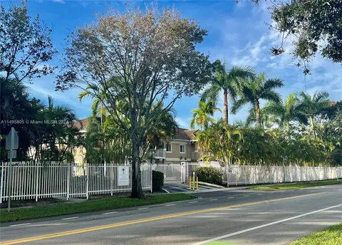 4802 Washington St #4, Hollywood, FL 33021