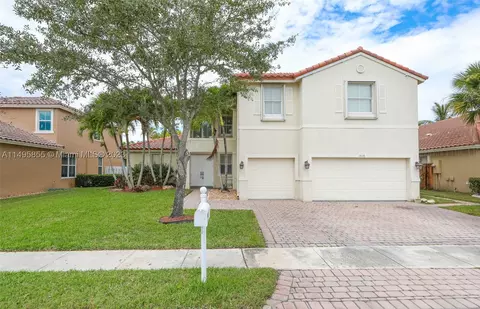 1578 SW 191st Ave, Pembroke Pines, FL 33029