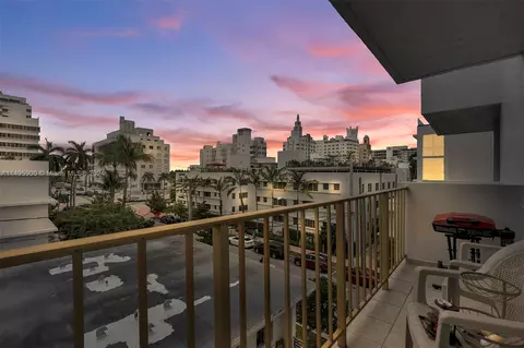 245 18th St #504, Miami Beach, FL 33139