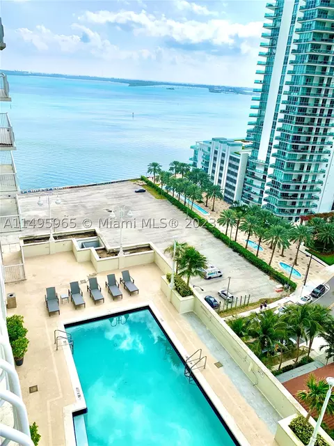 1200 Brickell Bay Dr #1805, Miami, FL 33131