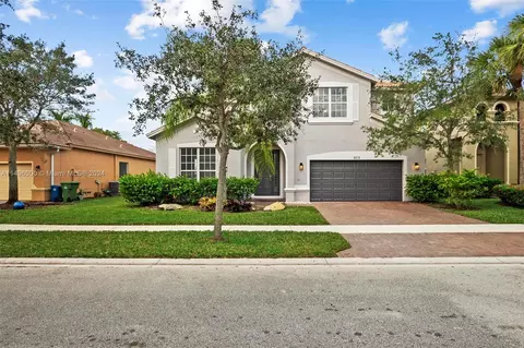 4431 E Seneca Ave, Weston, FL 33332