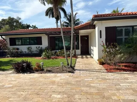 1116 N 13th Ter, Hollywood, FL 33019