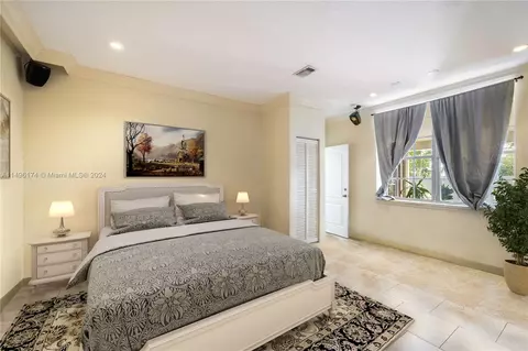 13402 SW 6th St, Miami, FL 33184 photo 14