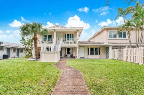 4517 NE 21st Ave #2, Fort Lauderdale, FL 33308