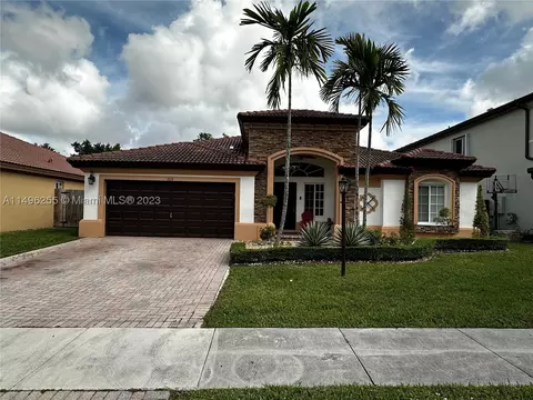 1019 NE 35th Ave, Homestead, FL 33033