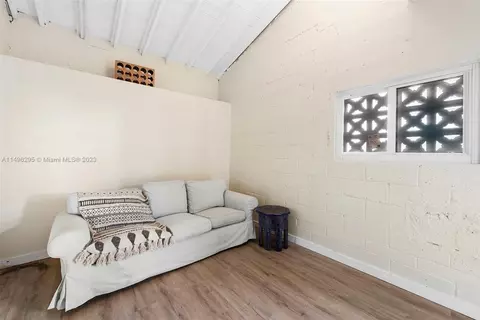8835 Byron Ave, Surfside, FL 33154 photo 37