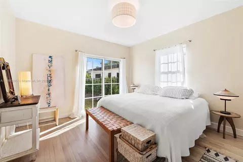8835 Byron Ave, Surfside, FL 33154 photo 21