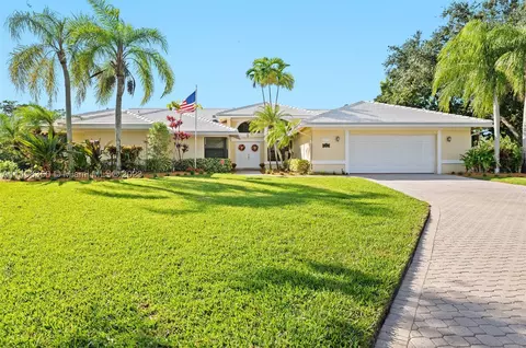 11960 SW 43rd St, Davie, FL 33330