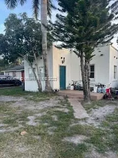 3758 Pearl, Fort Myers, FL 33916