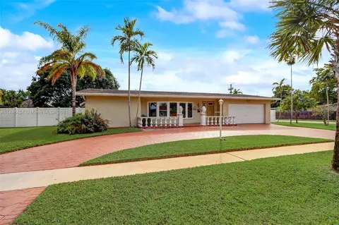 5130 Madison St, Hollywood, FL 33021