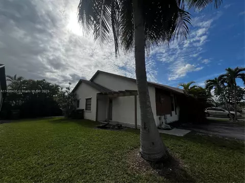 1252 Sandpiper Blvd #1252, Homestead, FL 33035