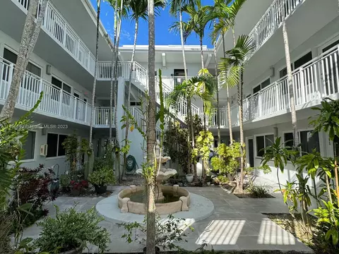2430 NE 135th St #200, North Miami, FL 33181