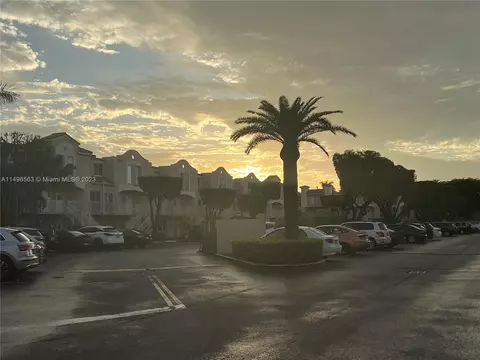 8660 NW 6th Ln #5-103, Miami, FL 33126