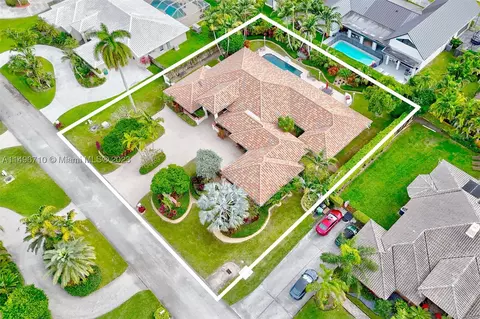 10600 SW 128th Ter, Miami, FL 33176