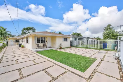 810 NW 31st Ave, Miami, FL 33125