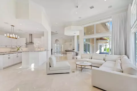 2516 Princeton Ct, Weston, FL 33327