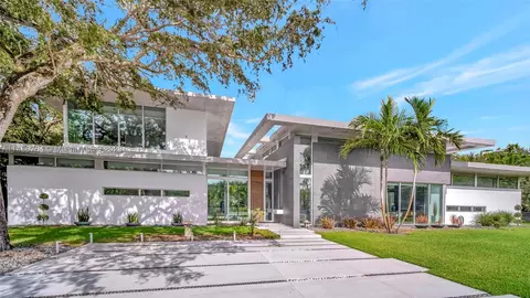 11900 SW 68th Ct, Pinecrest, FL 33156