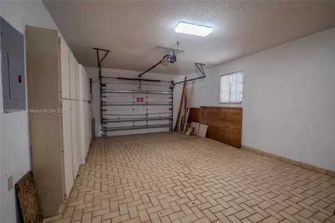 5860 W 3rd Ln, Hialeah, FL 33012 photo 20